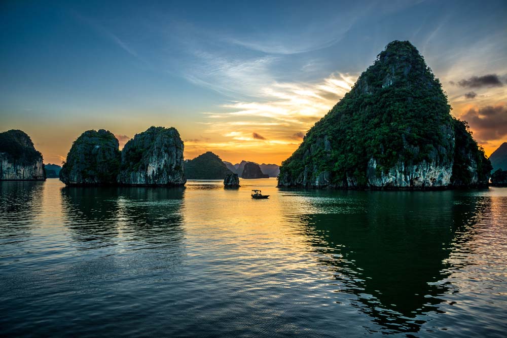 Ha Long Bay 12